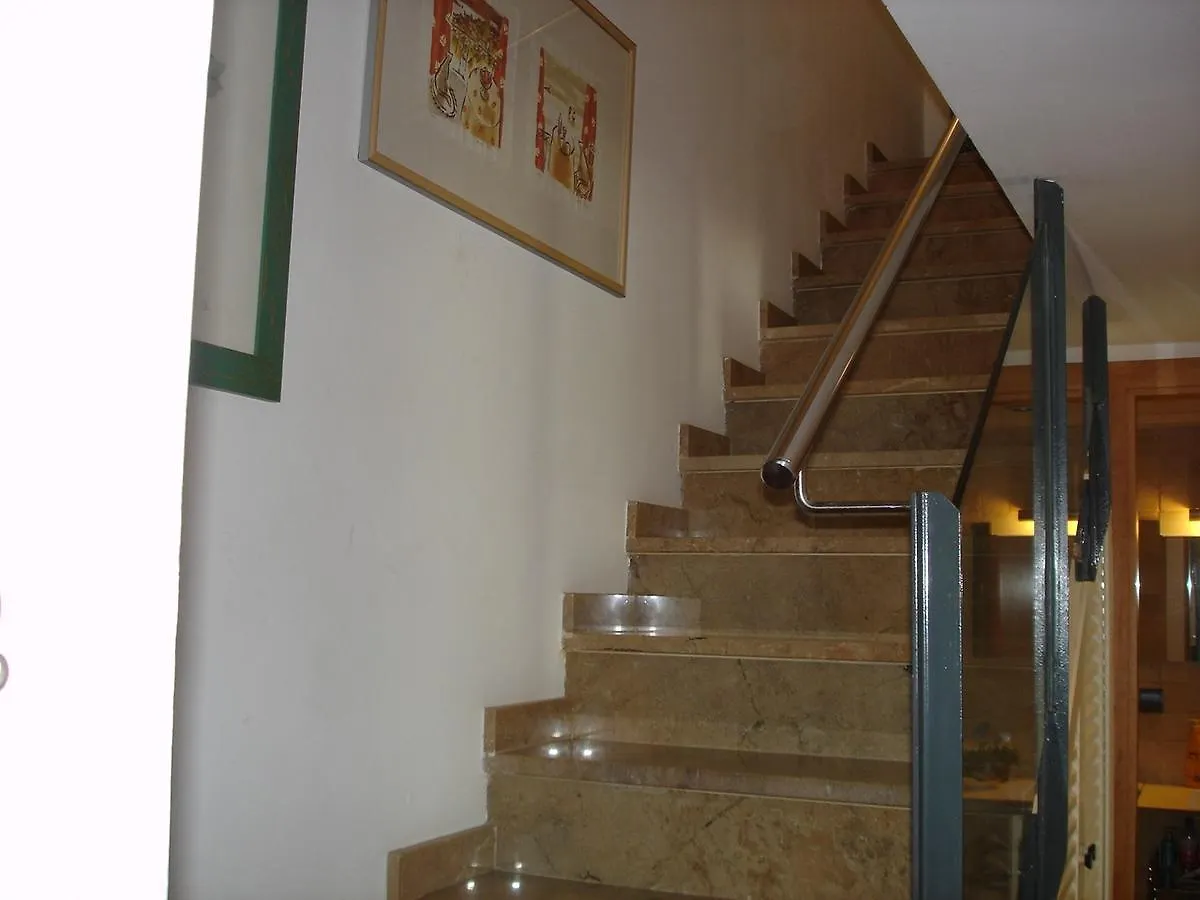 Hotel Marina Park A 4º4ª Roses